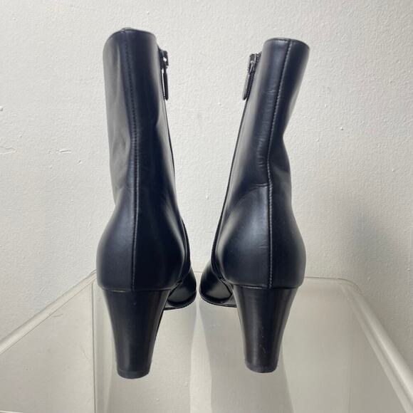Aquatalia Black Ankle Boot Kitten Heel Zip Up Size 6 1/2 - Picture 3 of 8